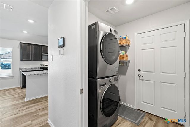 1037 Oxford Lane, Troy, TX 76579