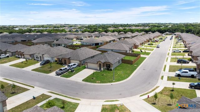 1037 Oxford Lane, Troy, TX 76579