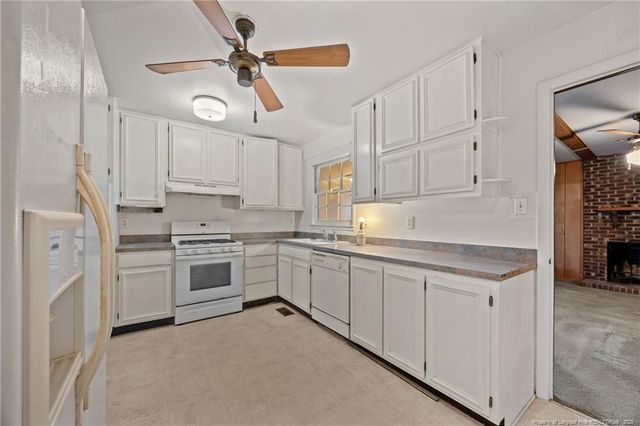 744 Buena Vista Drive, Fayetteville, NC 28311