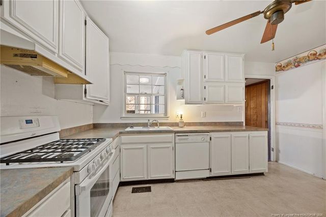 744 Buena Vista Drive, Fayetteville, NC 28311