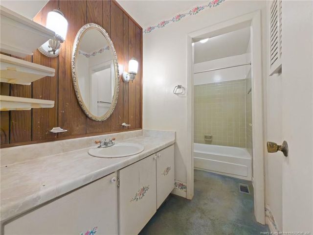 744 Buena Vista Drive, Fayetteville, NC 28311