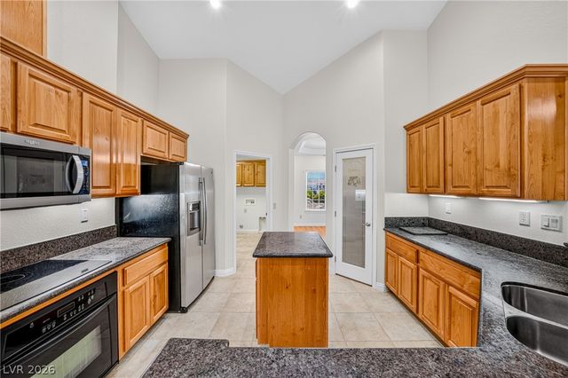 5360 Applewood Court, Pahrump, NV 89061