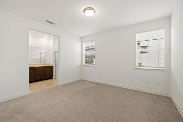 7941 Titan Dr, Antelope, CA 95843