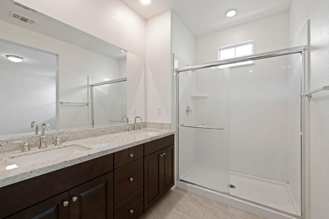 7941 Titan Dr, Antelope, CA 95843
