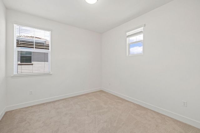 7941 Titan Dr, Antelope, CA 95843