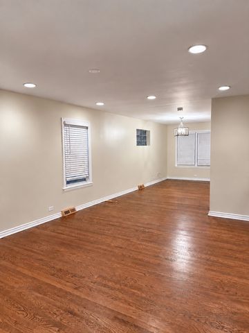 7803 S CHAMPLAIN Avenue, Chicago, IL 60619