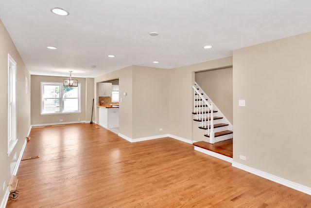 7803 S CHAMPLAIN Avenue, Chicago, IL 60619
