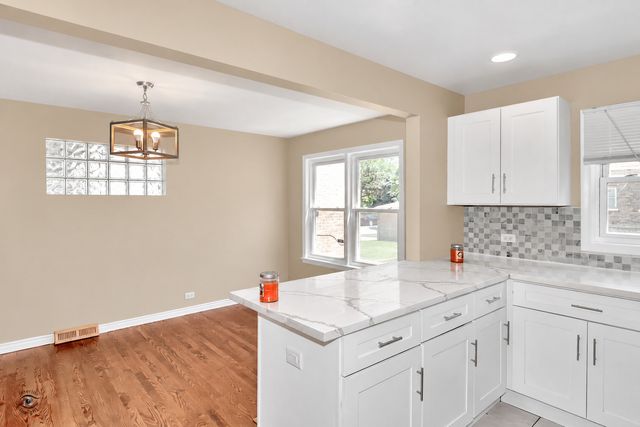 7803 S CHAMPLAIN Avenue, Chicago, IL 60619