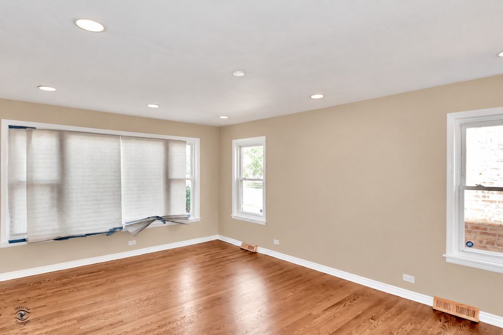 7803 S CHAMPLAIN Avenue, Chicago, IL 60619 — photo 2