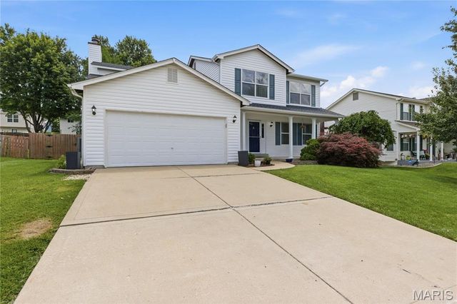 1027 Tower Park Drive, St Charles, MO 63304