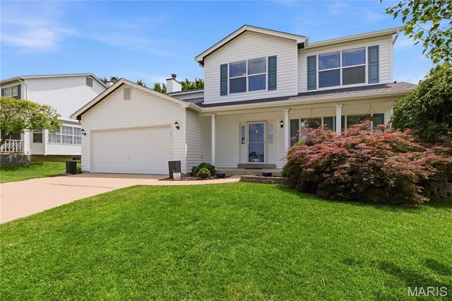 1027 Tower Park Drive, St Charles, MO 63304