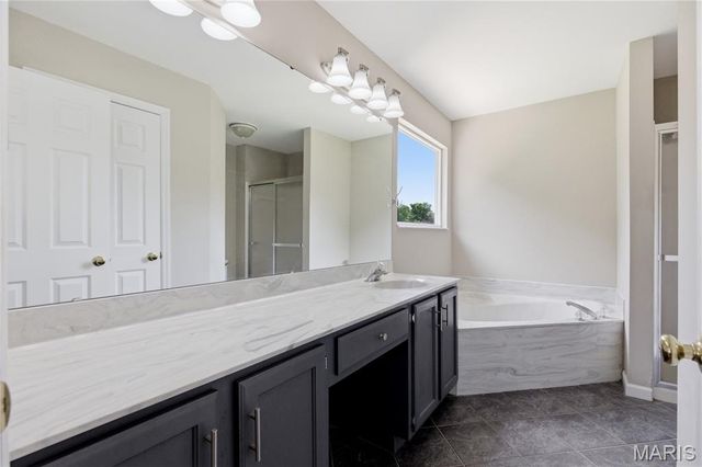 1027 Tower Park Drive, St Charles, MO 63304