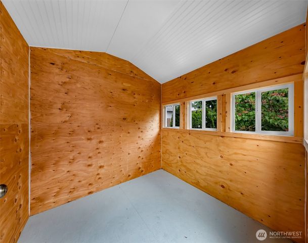 8120 Kitamat Way, Blaine, WA 98230