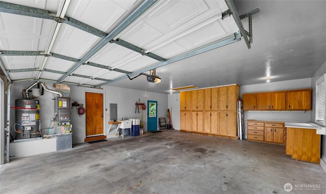 8120 Kitamat Way, Blaine, WA 98230