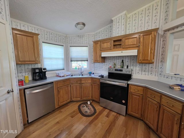 453 Aj Willis Road, Jonesborough, TN 37659