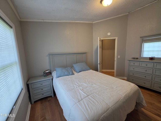 453 Aj Willis Road, Jonesborough, TN 37659