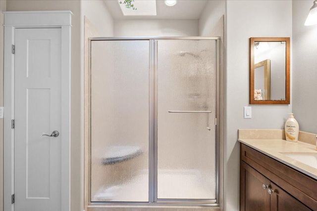 16 Terra Linda Court, Eagle Point, OR 97524