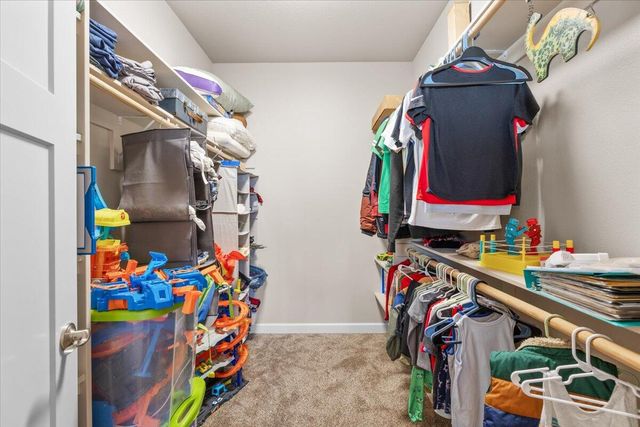 16 Terra Linda Court, Eagle Point, OR 97524