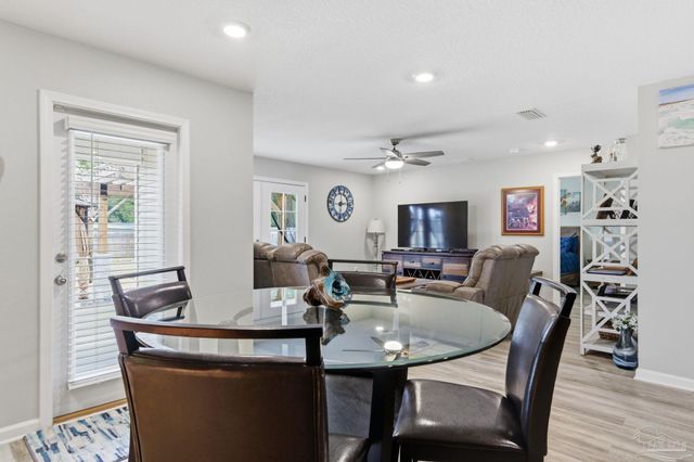 957 Lovebird Ct, Pensacola, FL 32534