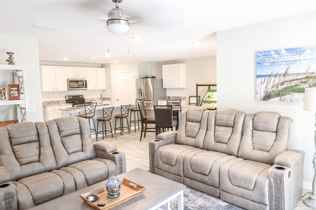 957 Lovebird Ct, Pensacola, FL 32534