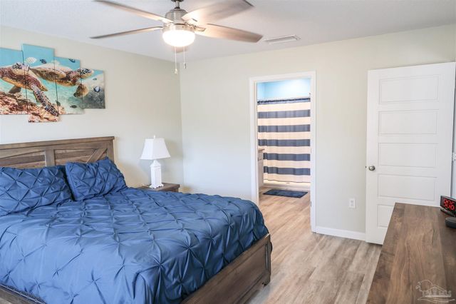 957 Lovebird Ct, Pensacola, FL 32534