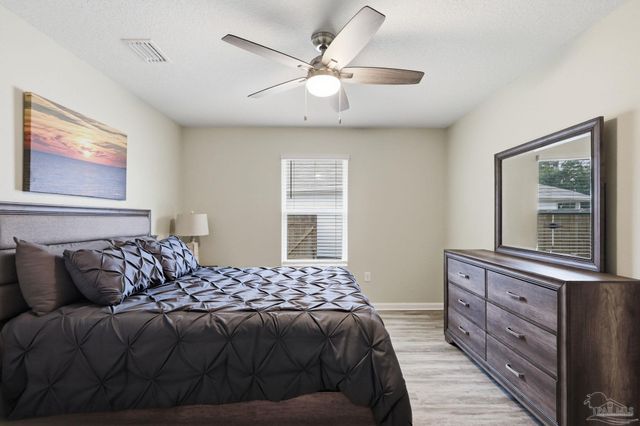 957 Lovebird Ct, Pensacola, FL 32534