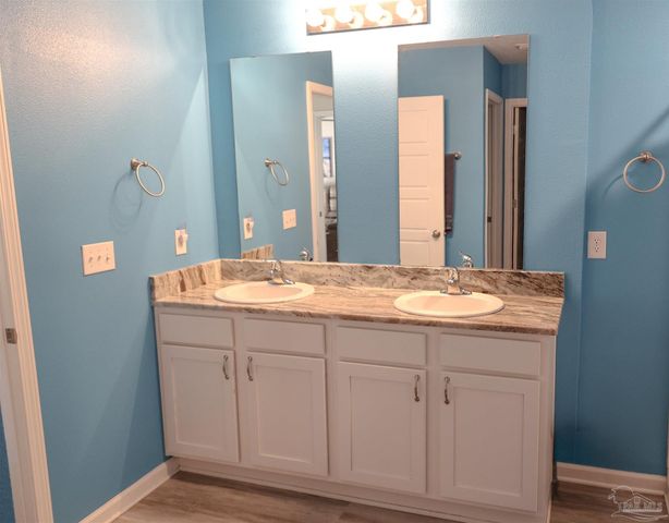 957 Lovebird Ct, Pensacola, FL 32534