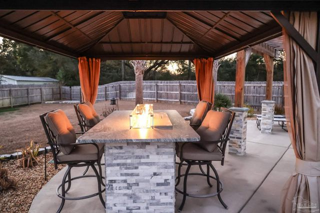 957 Lovebird Ct, Pensacola, FL 32534