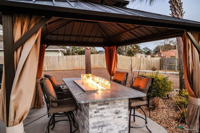 957 Lovebird Ct, Pensacola, FL 32534