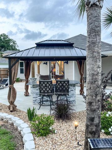 957 Lovebird Ct, Pensacola, FL 32534