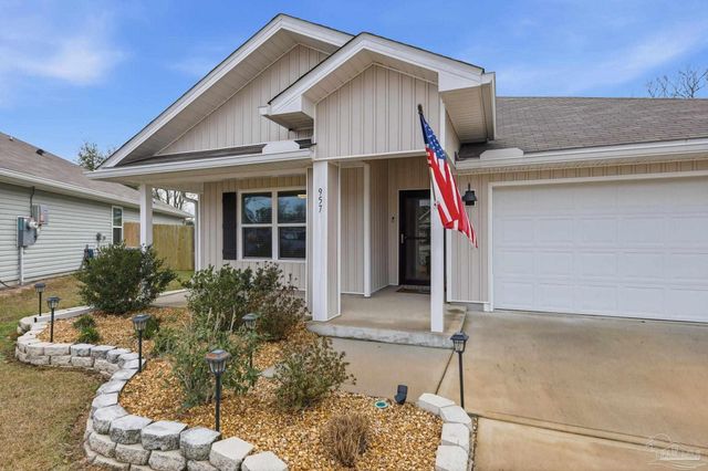 957 Lovebird Ct, Pensacola, FL 32534