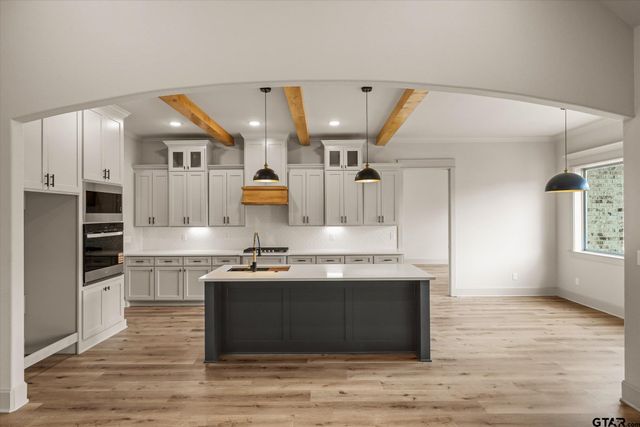 16618 Meadow Crest Dr., Lindale, TX 75771