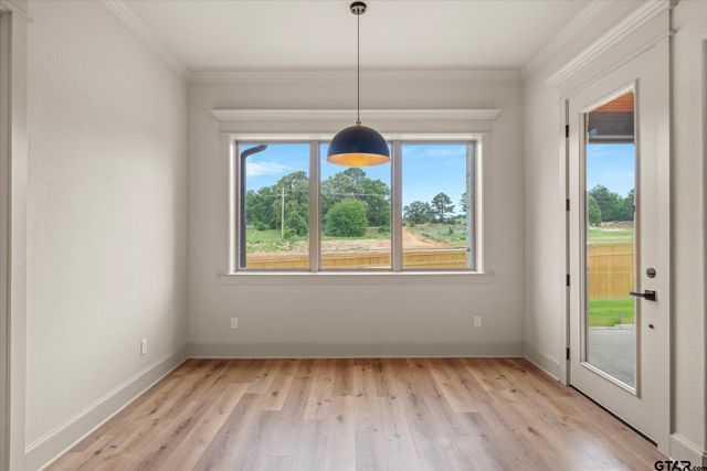 16618 Meadow Crest Dr., Lindale, TX 75771