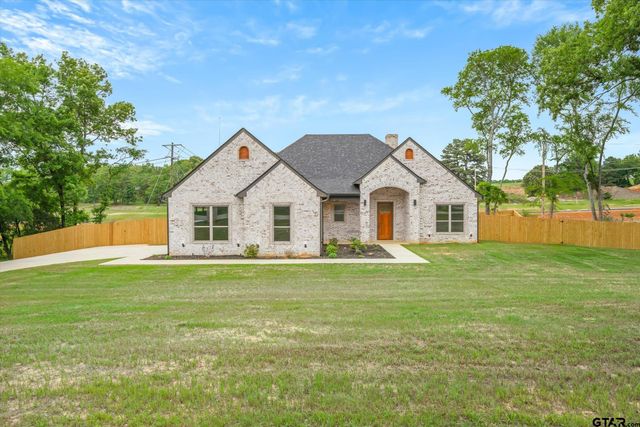 16618 Meadow Crest Dr., Lindale, TX 75771