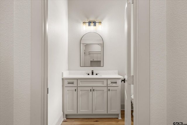 16618 Meadow Crest Dr., Lindale, TX 75771