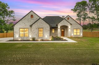 16618 Meadow Crest Dr., Lindale, TX 75771