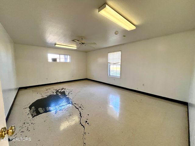 1117 Oak Cluster Drive, Sevierville, TN 37862