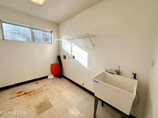 1117 Oak Cluster Drive, Sevierville, TN 37862