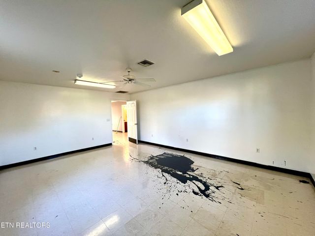 1117 Oak Cluster Drive, Sevierville, TN 37862