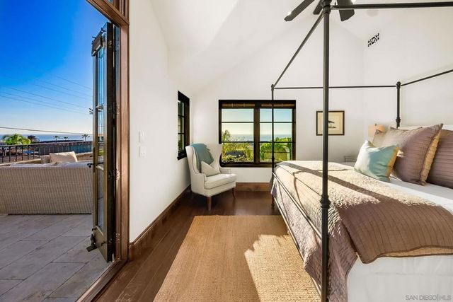 730 Stratford Ct, Del Mar, CA 92014