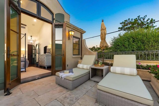 730 Stratford Ct, Del Mar, CA 92014