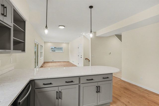 1032 Arlington Avenue, Grand Haven, MI 49417
