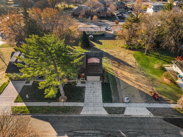 1032 Arlington Avenue, Grand Haven, MI 49417