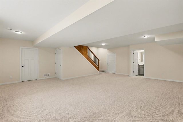1032 Arlington Avenue, Grand Haven, MI 49417