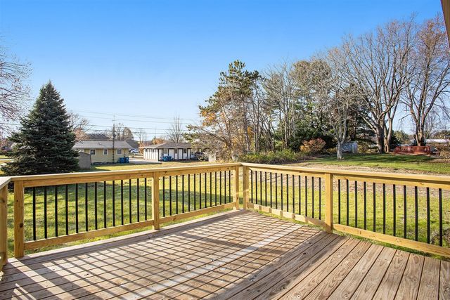 1032 Arlington Avenue, Grand Haven, MI 49417