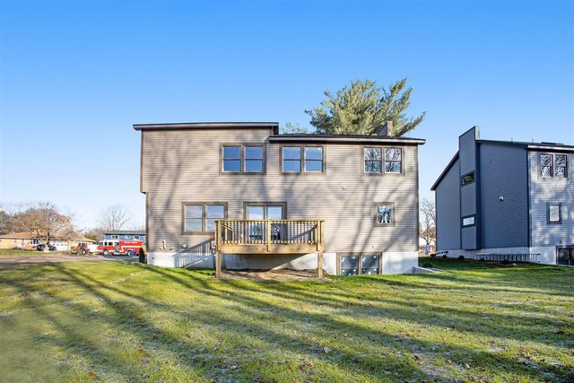 1032 Arlington Avenue, Grand Haven, MI 49417