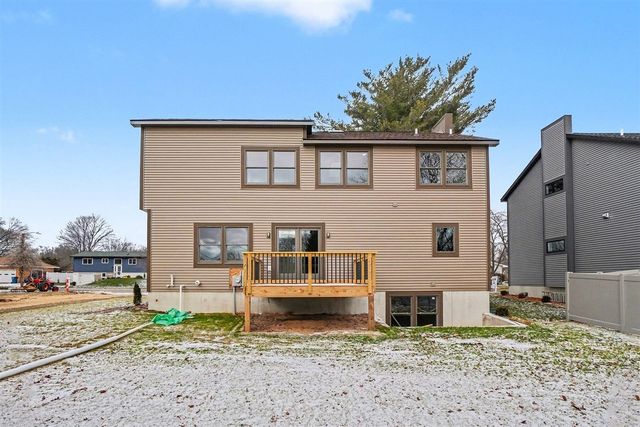 1032 Arlington Avenue, Grand Haven, MI 49417