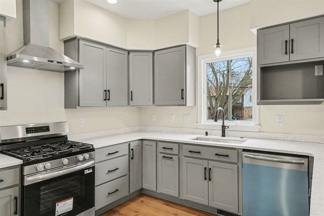 1032 Arlington Avenue, Grand Haven, MI 49417