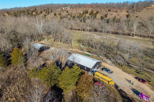 30633 MARIGOLD, Lebanon, MO 65536