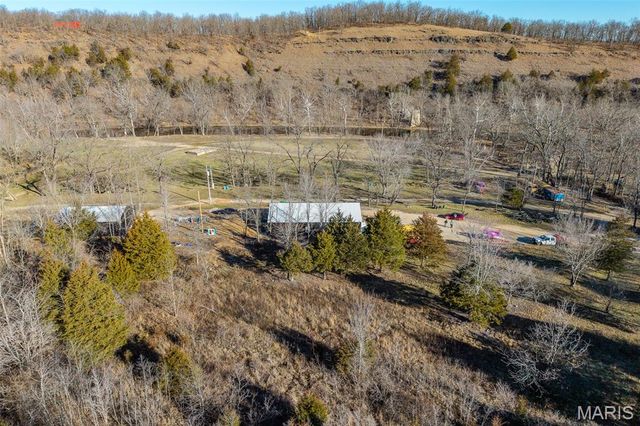 30633 MARIGOLD, Lebanon, MO 65536